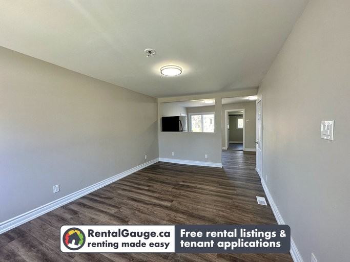 227 Victoria Ave - Photo 2 of 14