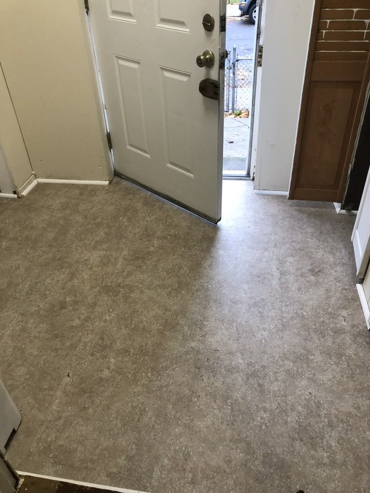 32 White Pl - Photo 3 of 3