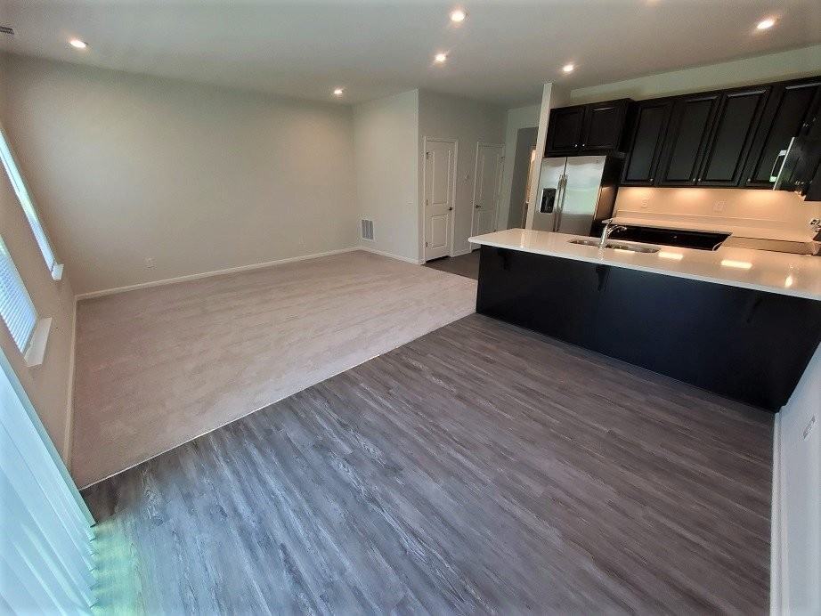 437 Killarney Park - Photo 5 of 22