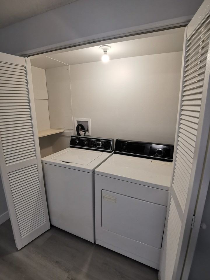 712 West 68th Avenue - Photo 6 of 13