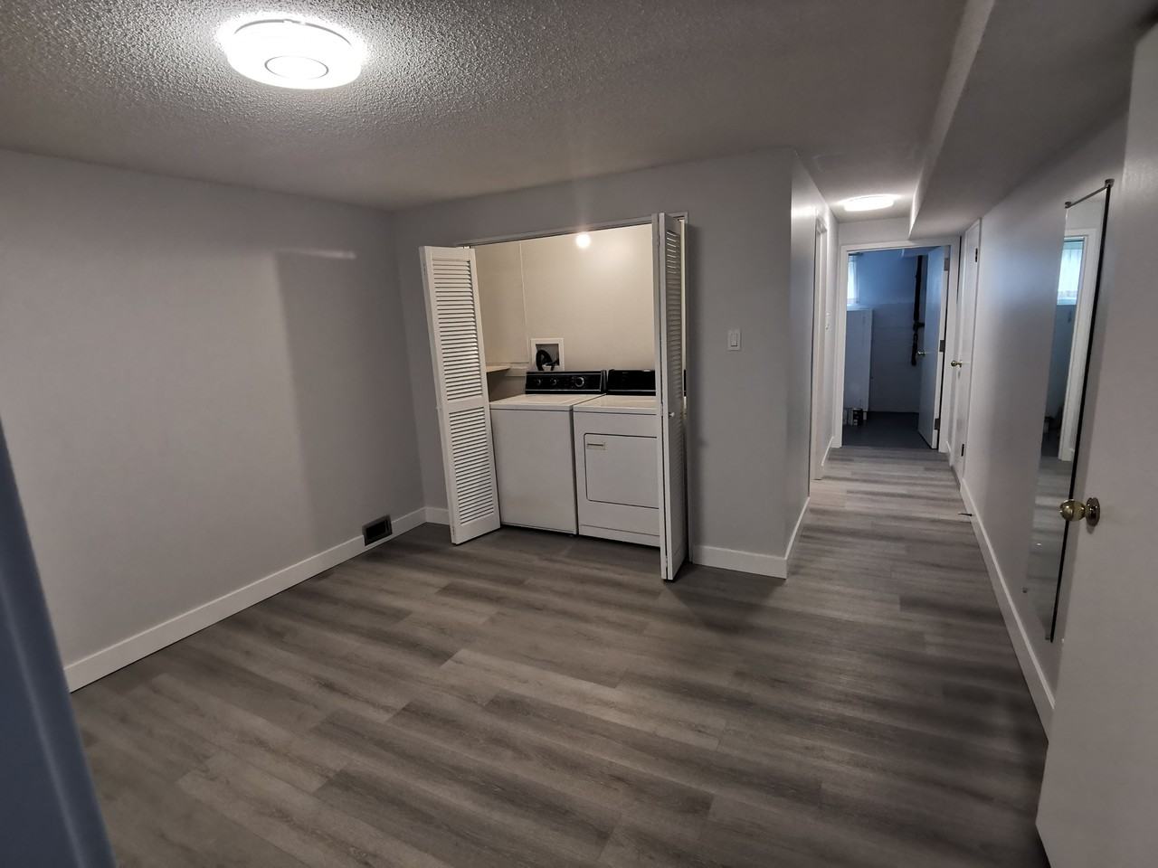 712 West 68th Avenue - Photo 5 of 13