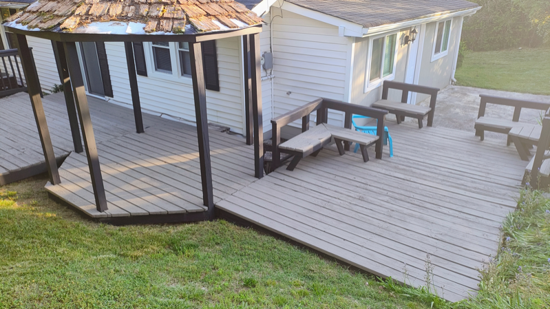 3249 Island Rd - Photo 2 of 10