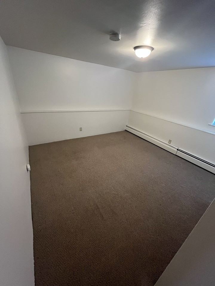 3746 Cambridge Street - Photo 5 of 11
