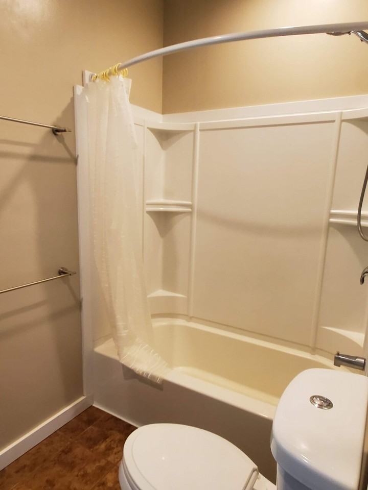 1164 Hoihoi St #d - Photo 3 of 7