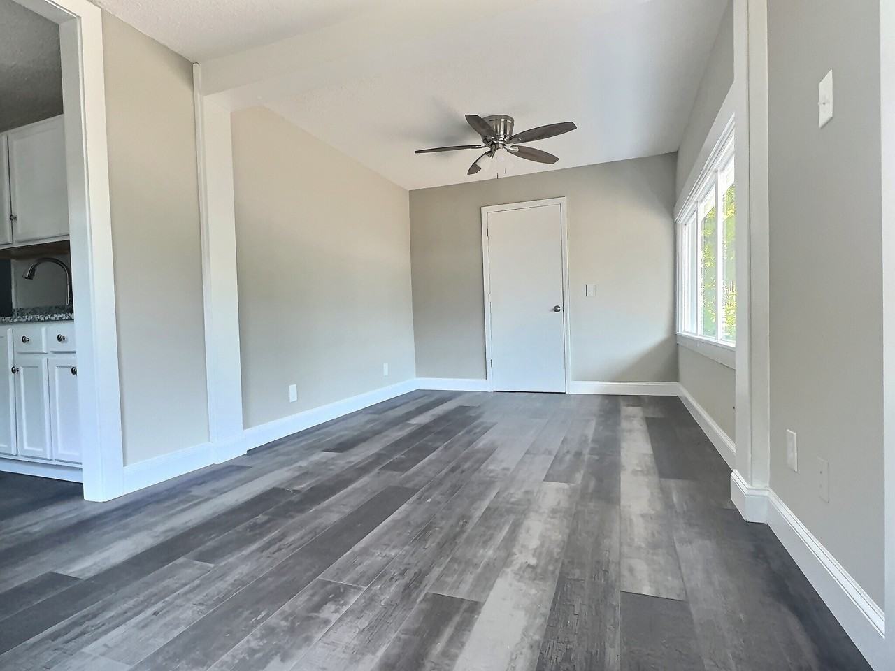 3216 E. 51st Street - Photo 2 of 11