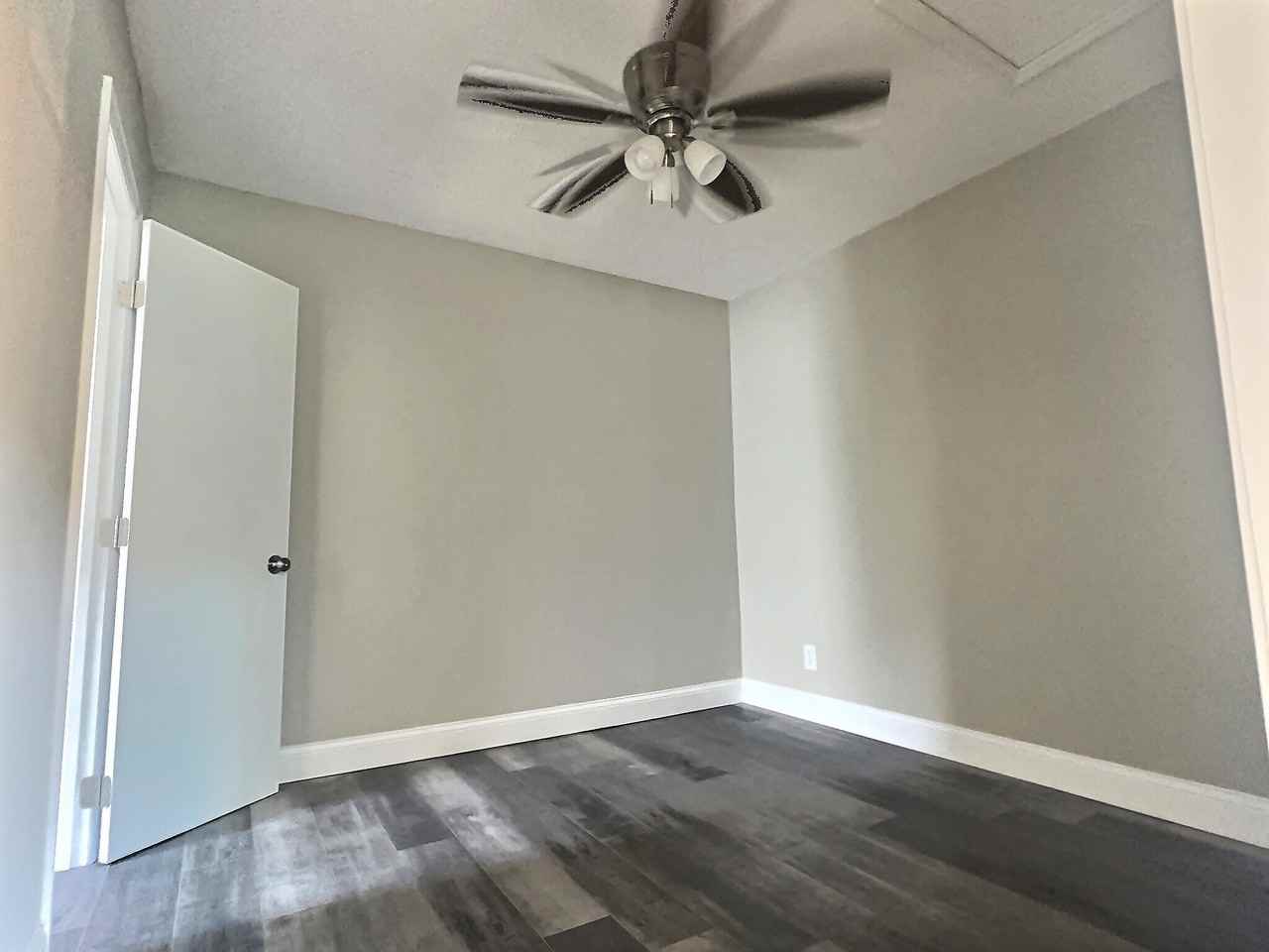 3216 E. 51st Street - Photo 7 of 11