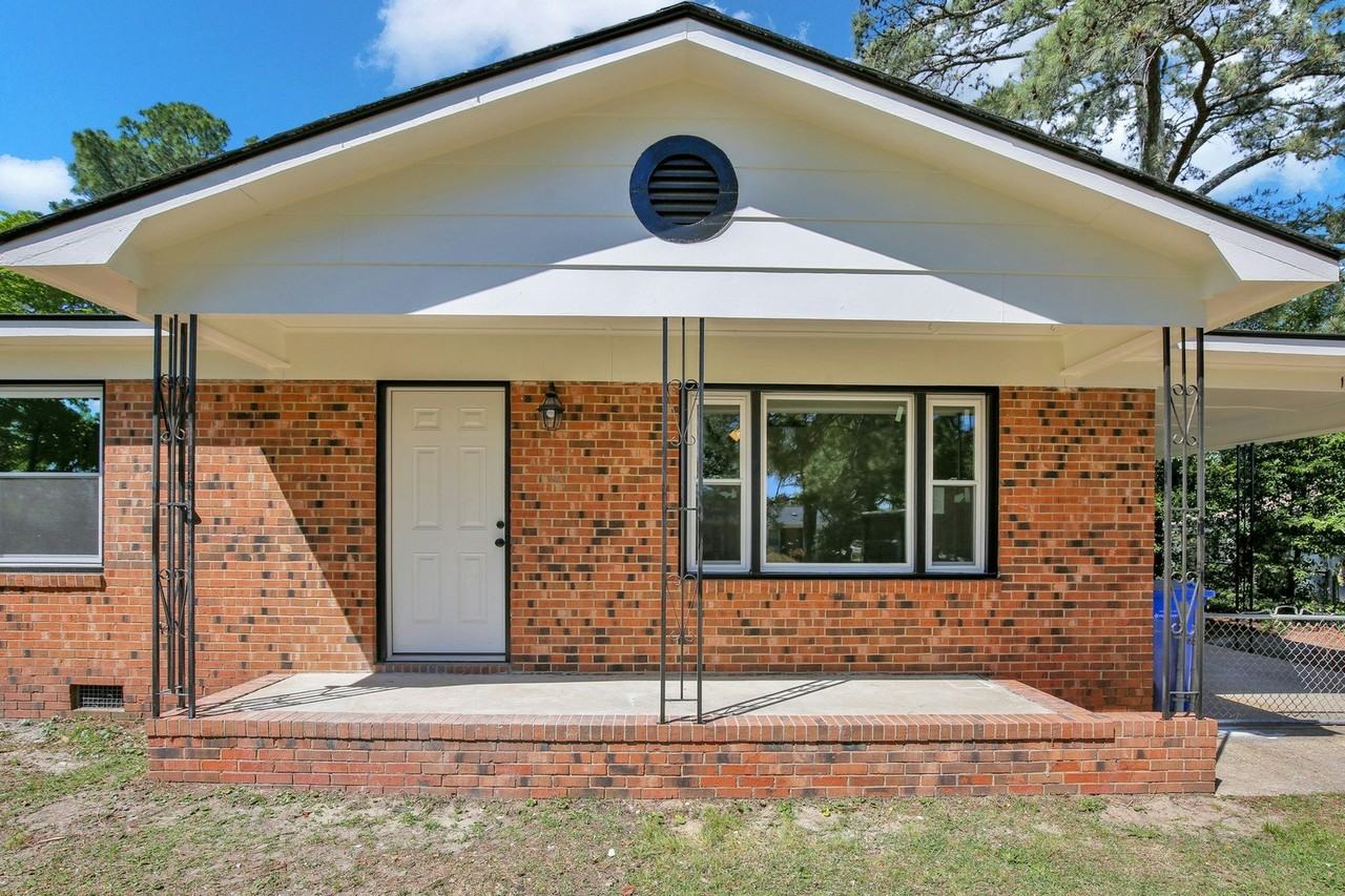 1904 Shiloh Drive - Photo 2 of 32