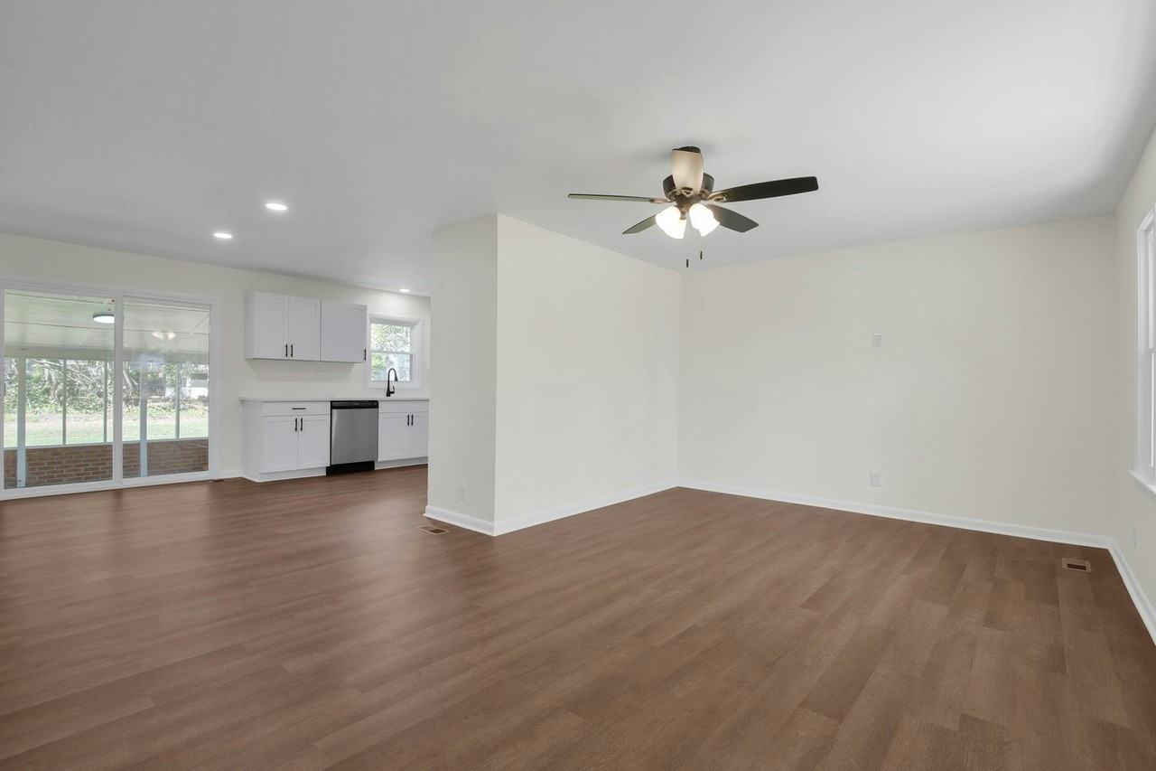 1904 Shiloh Drive - Photo 4 of 32