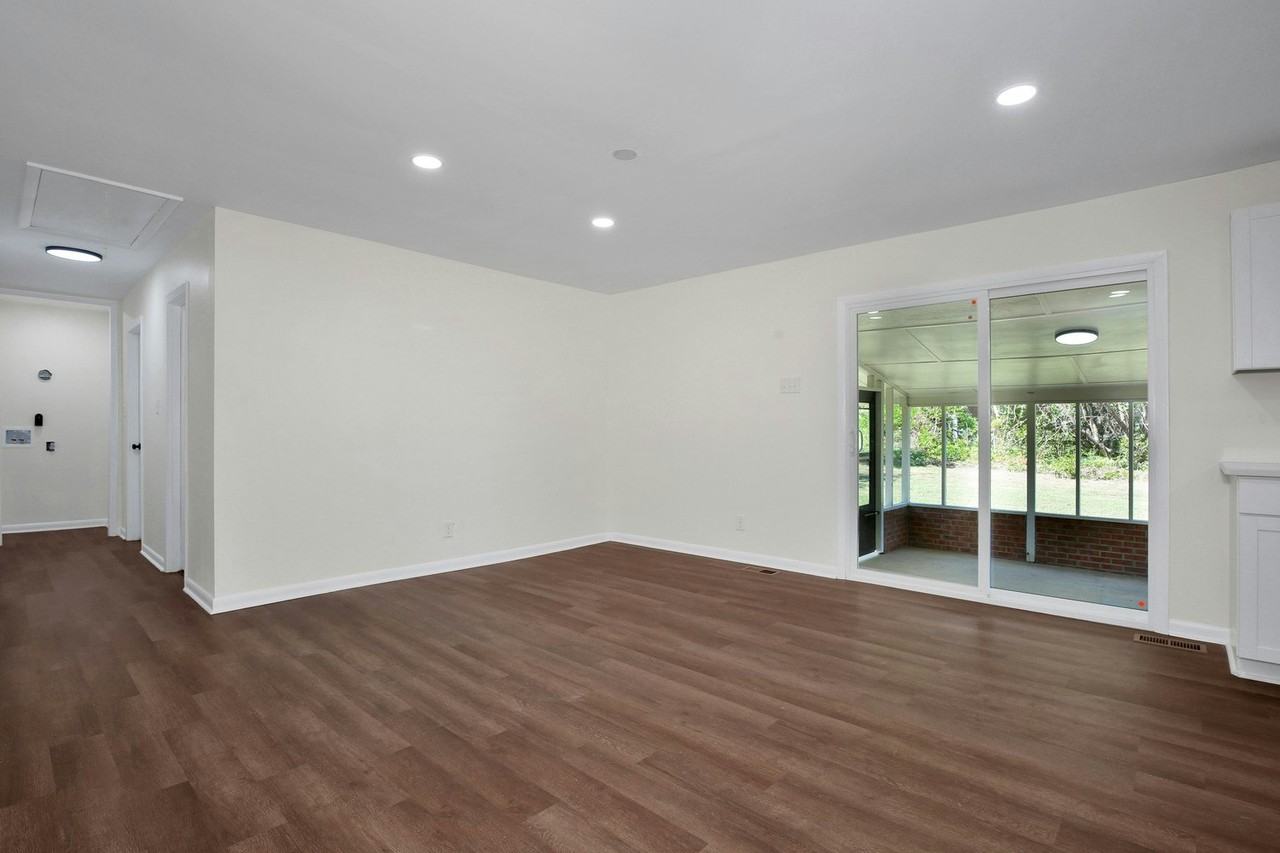 1904 Shiloh Drive - Photo 7 of 32