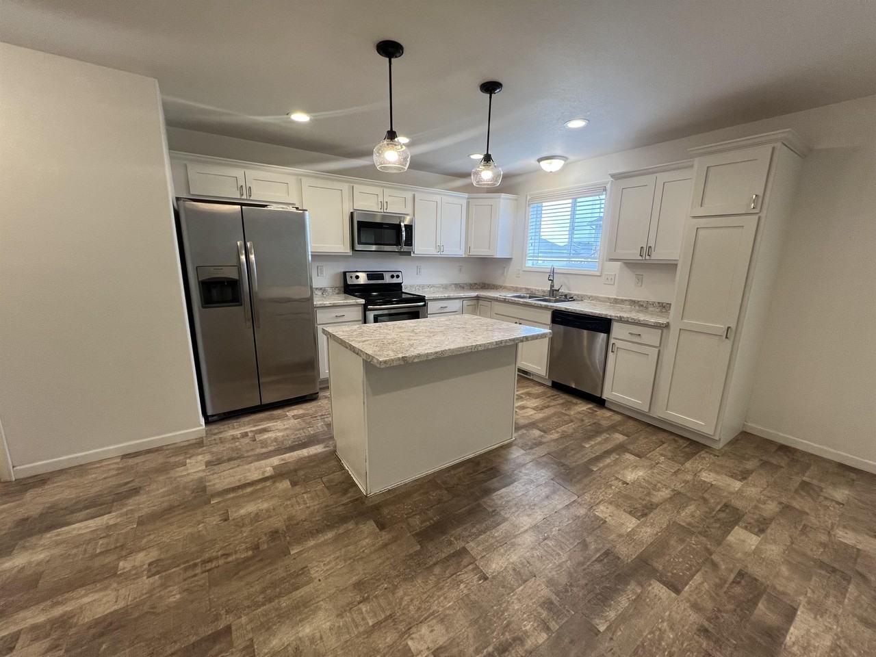 5936 36th St S #1 - Photo 3 of 18