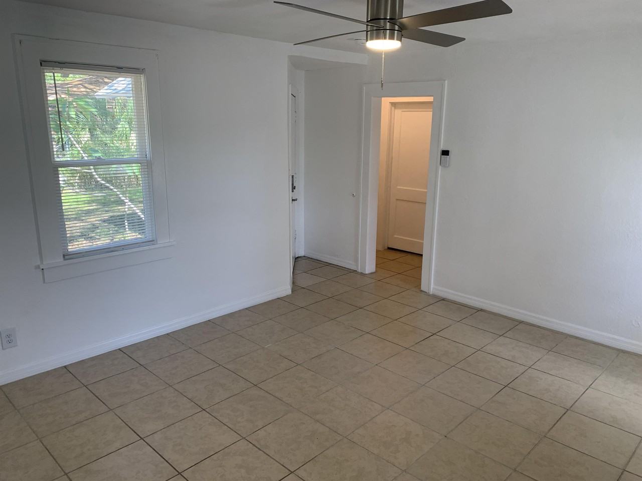 2425 22nd Ave S #1 - Photo 4 of 14