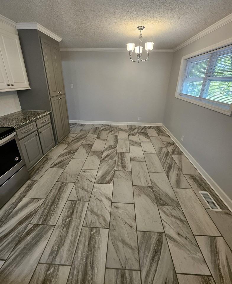 105 Wildwood Dr #1 - Photo 6 of 14