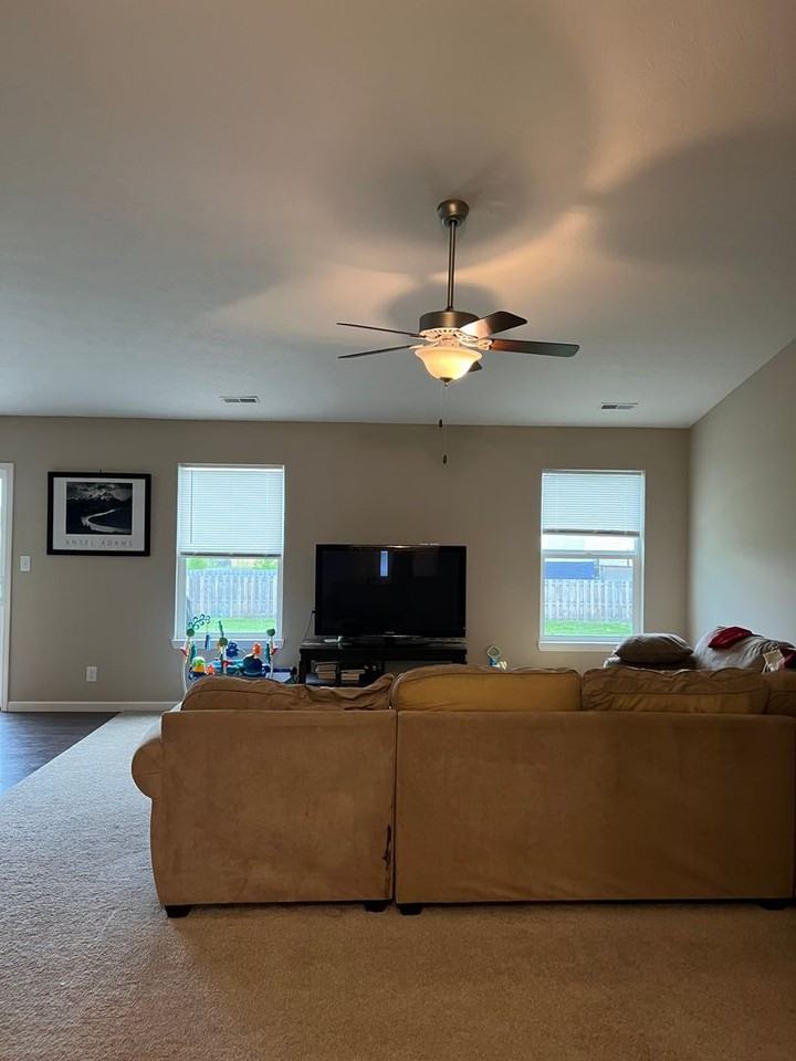 3286 Maitland Dr - Photo 5 of 18