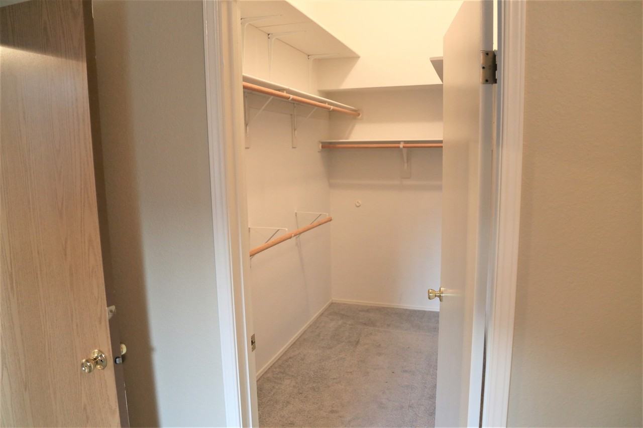 4030 Sw Western Blvd - Photo 4 of 14