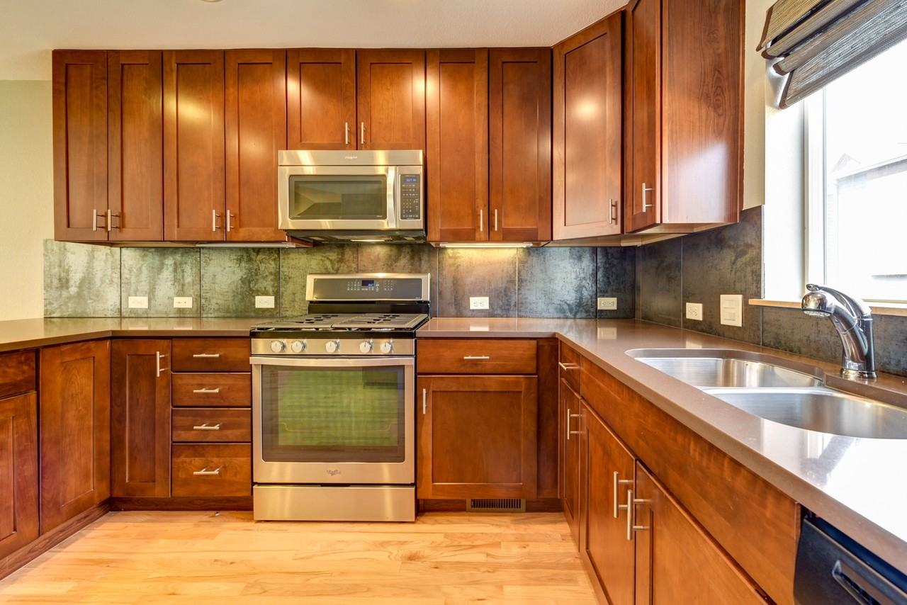 2164 E Hecla Dr #E - Photo 6 of 32