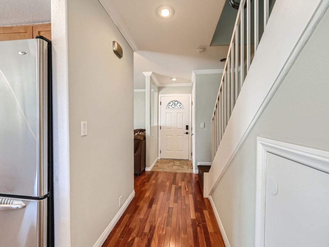 1120 Tam O Shanter - Photo 2 of 13