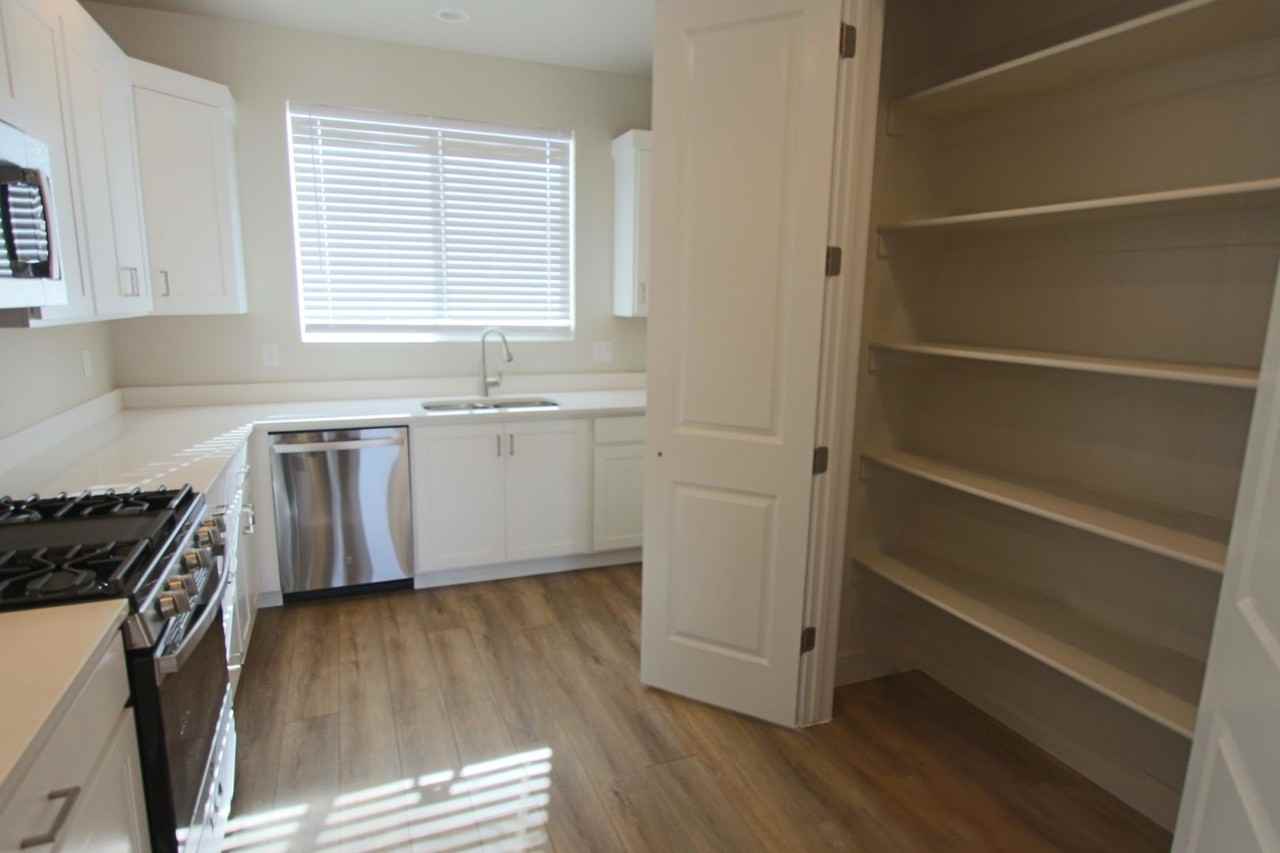 2182 W 380 S - Photo 5 of 42