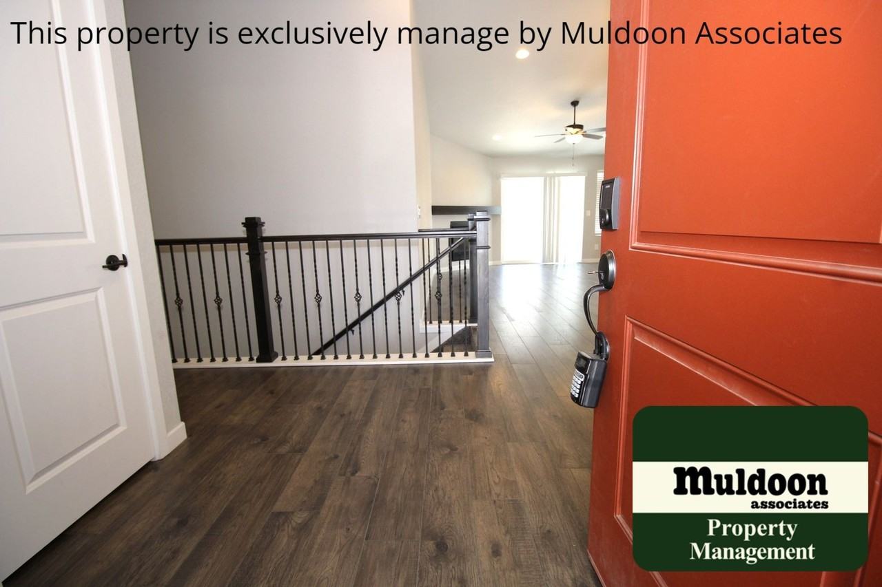 10339 Finn Dr - Photo 3 of 40