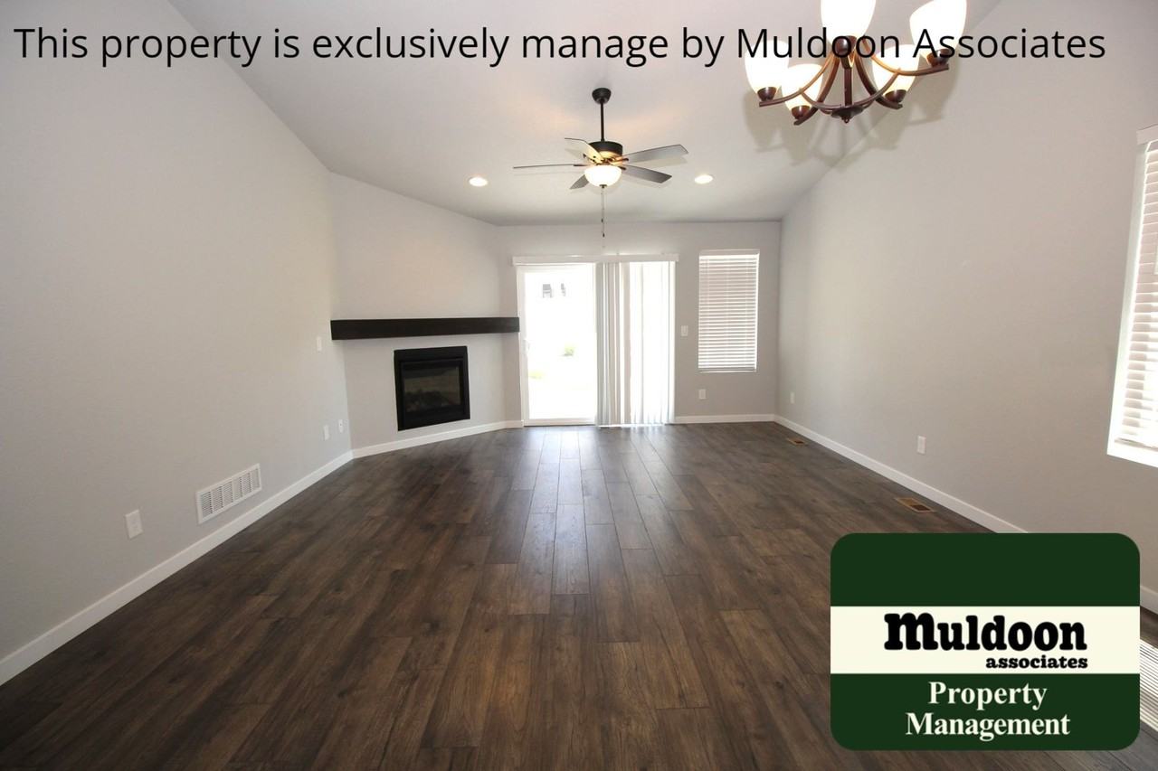 10339 Finn Dr - Photo 5 of 40