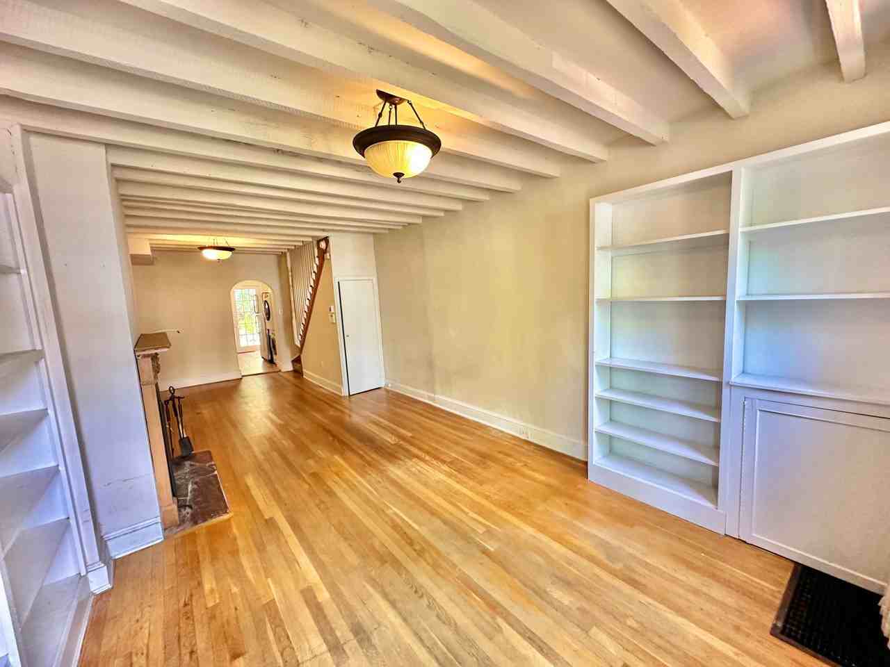 1340 28th St Nw - Photo 5 of 33