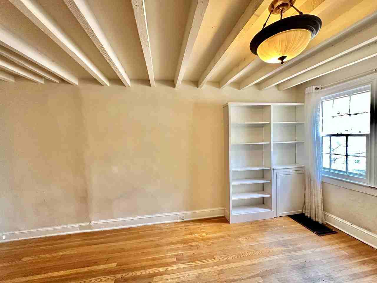 1340 28th St Nw - Photo 6 of 33