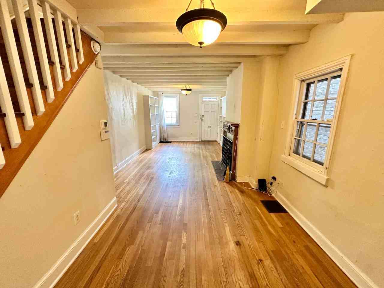 1340 28th St Nw - Photo 7 of 33