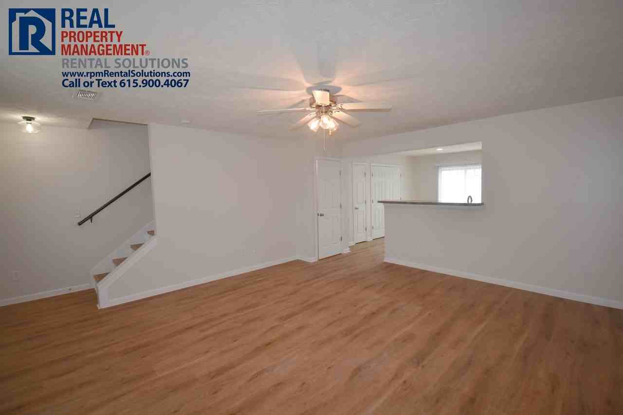 3028 Burnt Pine Dr - Photo 3 of 17