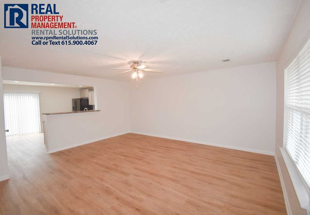 3028 Burnt Pine Dr - Photo 4 of 17