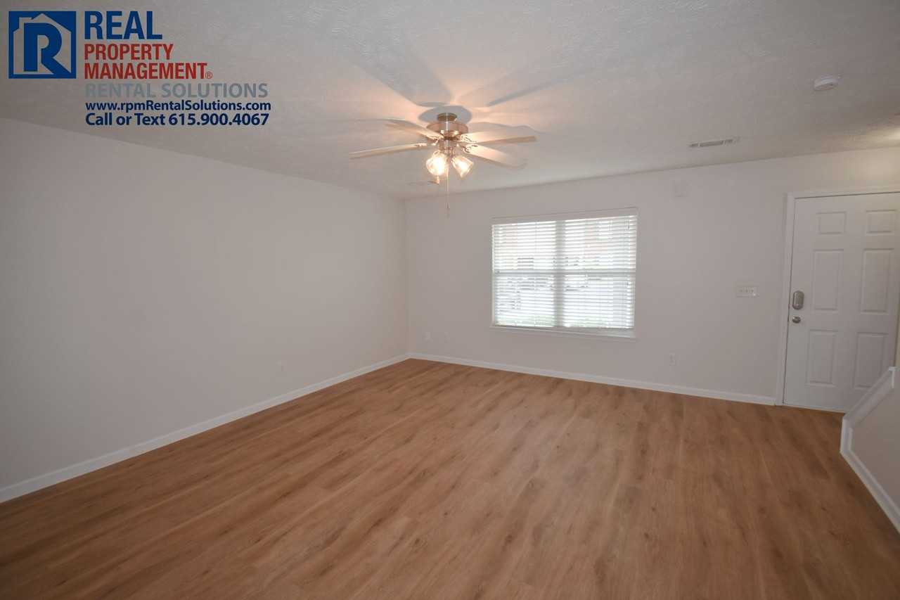 3028 Burnt Pine Dr - Photo 5 of 17