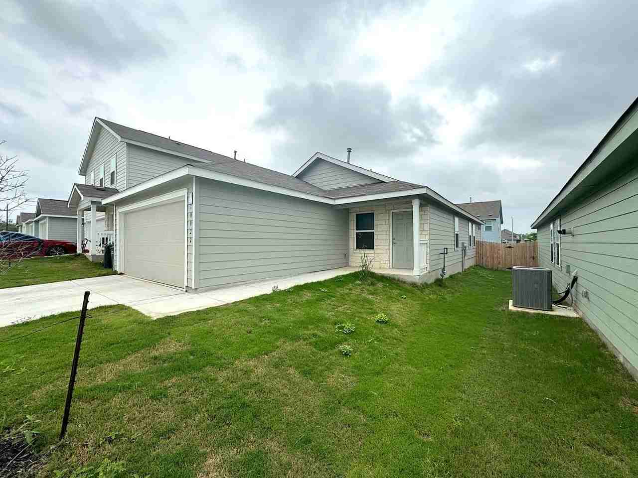 10022 Kersey Ml - Photo 3 of 24