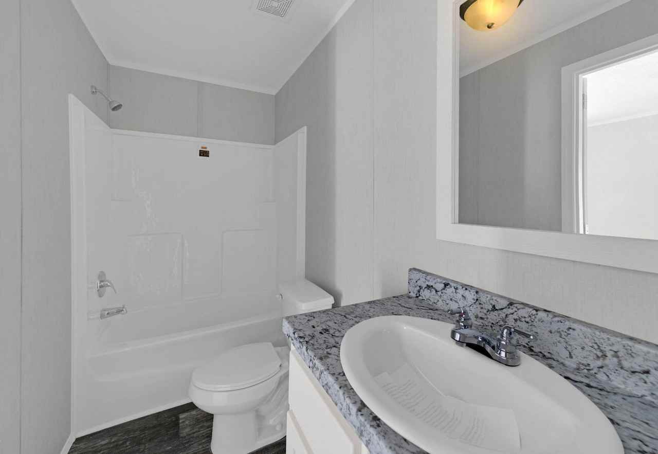 684 Reeves Dr - Photo 3 of 19