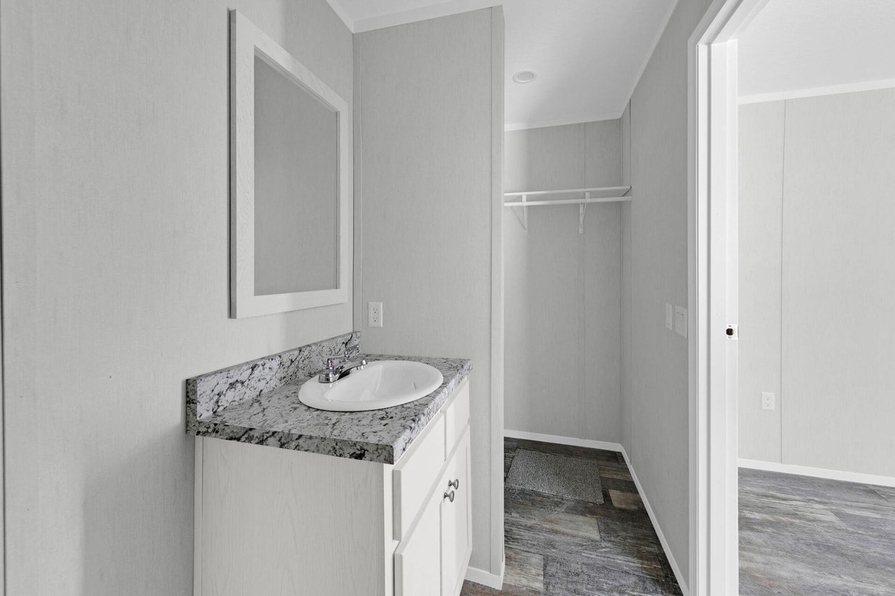 783 Navy St - Photo 2 of 18
