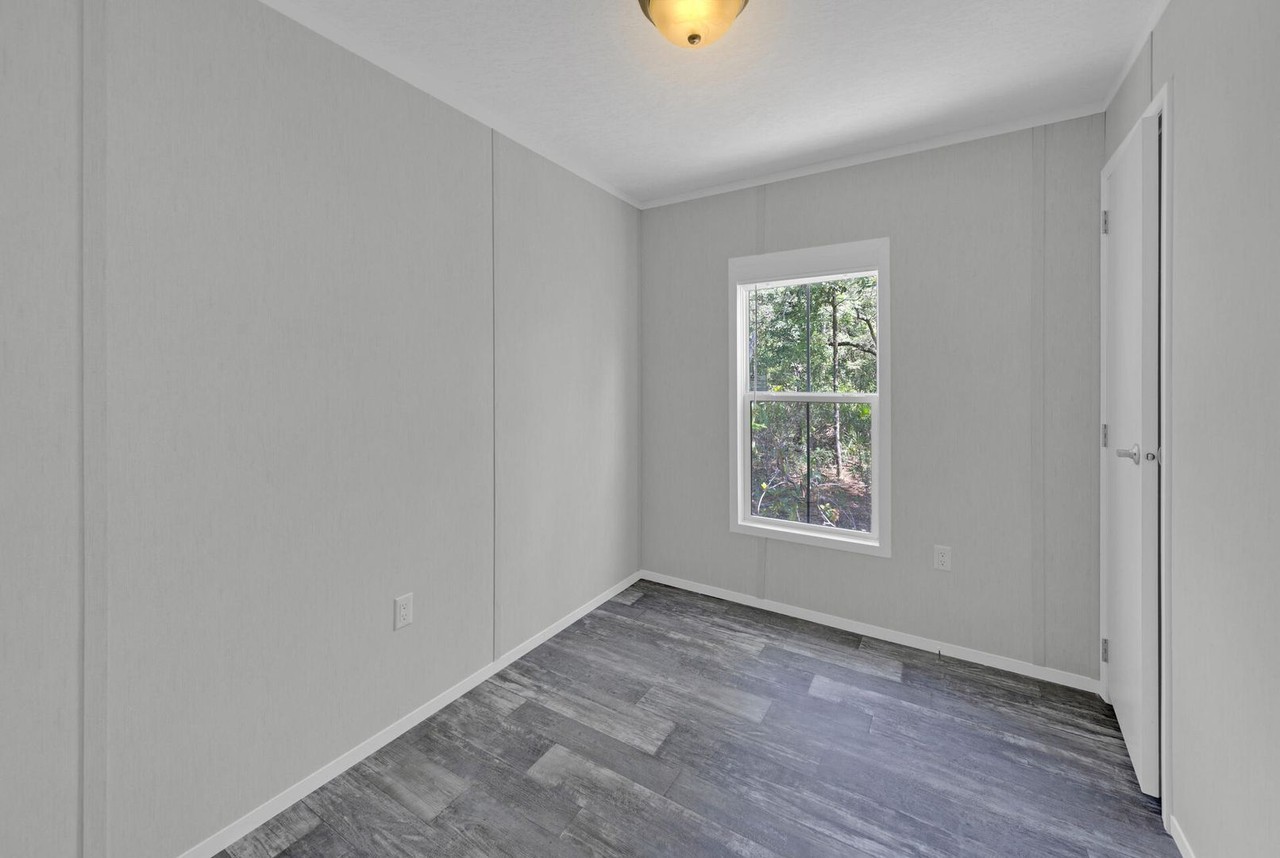 783 Navy St - Photo 4 of 18
