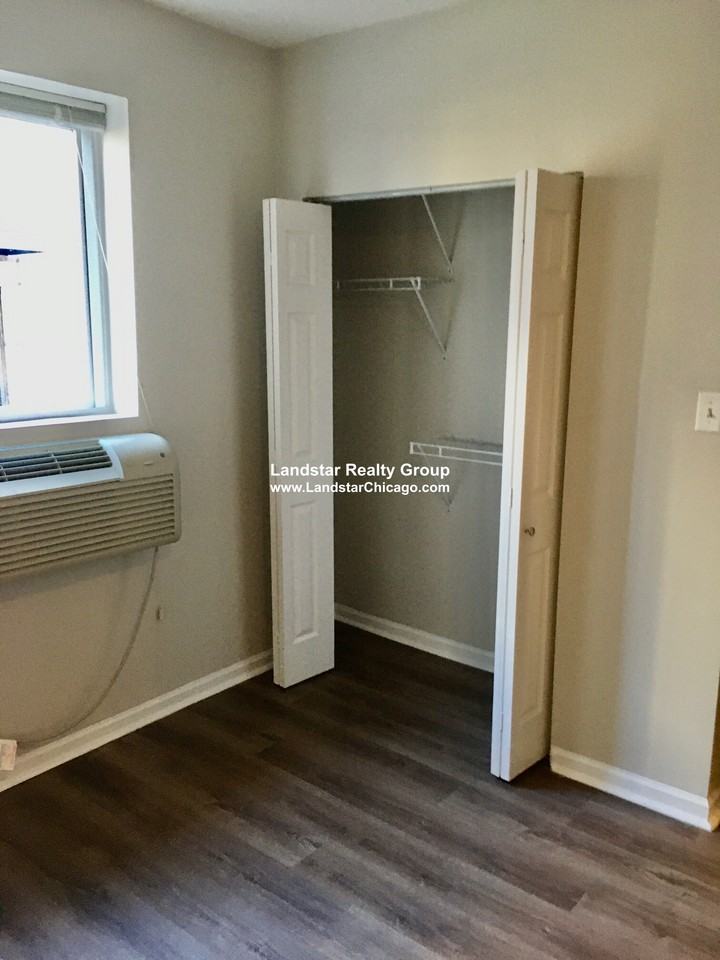 1627 N Humboldt Blvd #4C - Photo 2 of 9