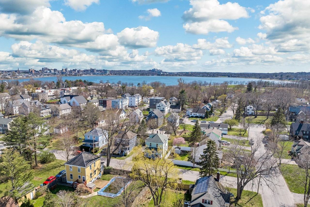 42 Savoy St - Photo 3 of 32