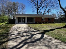 2409 Eloise Cir - Photo 1 of 1