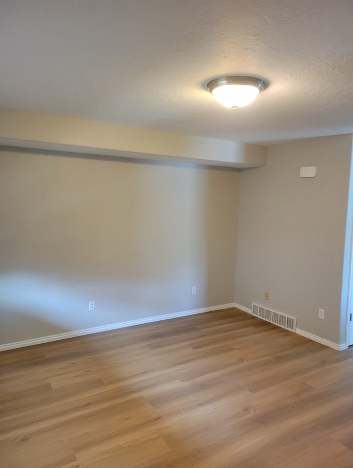 226 Wn #57 - Photo 3 of 8