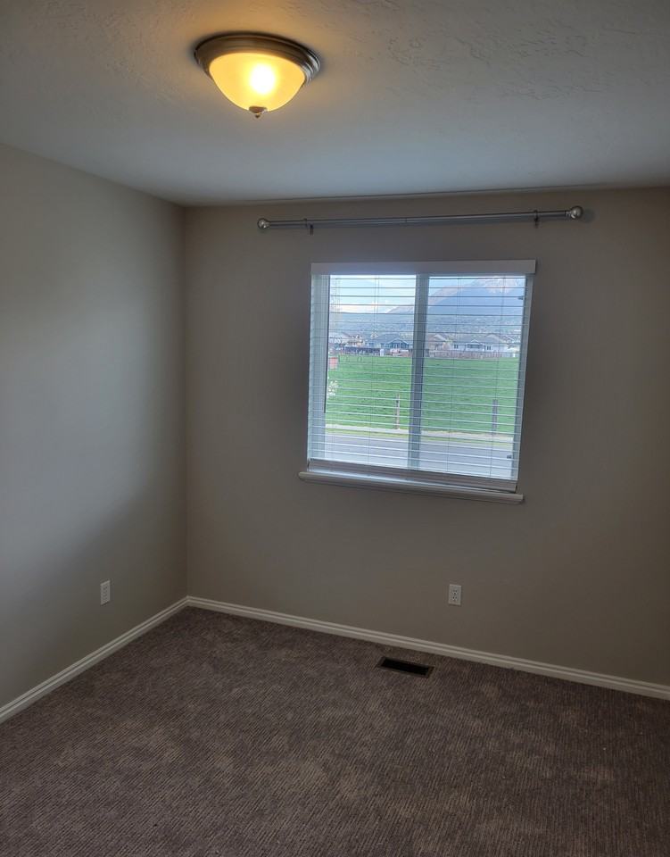 226 Wn #57 - Photo 6 of 8