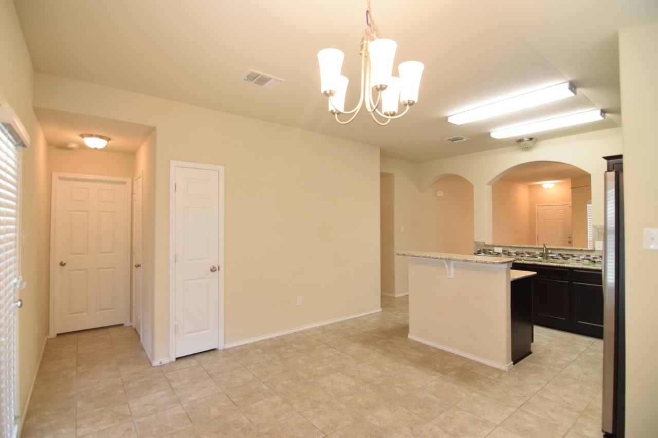 6303 Cool Creek Dr - Photo 6 of 20
