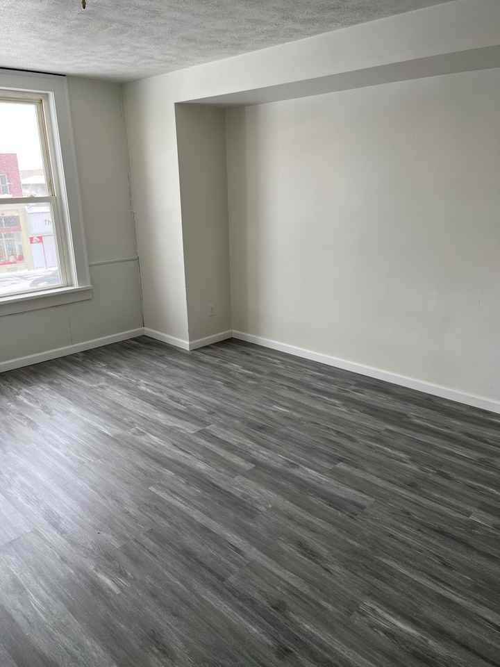 1309 Ludington St #202