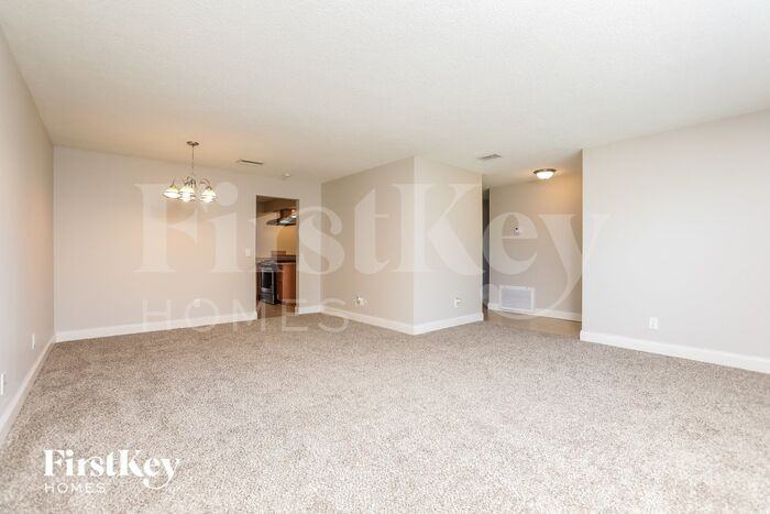 2228 Salem Dr - Photo 3 of 15