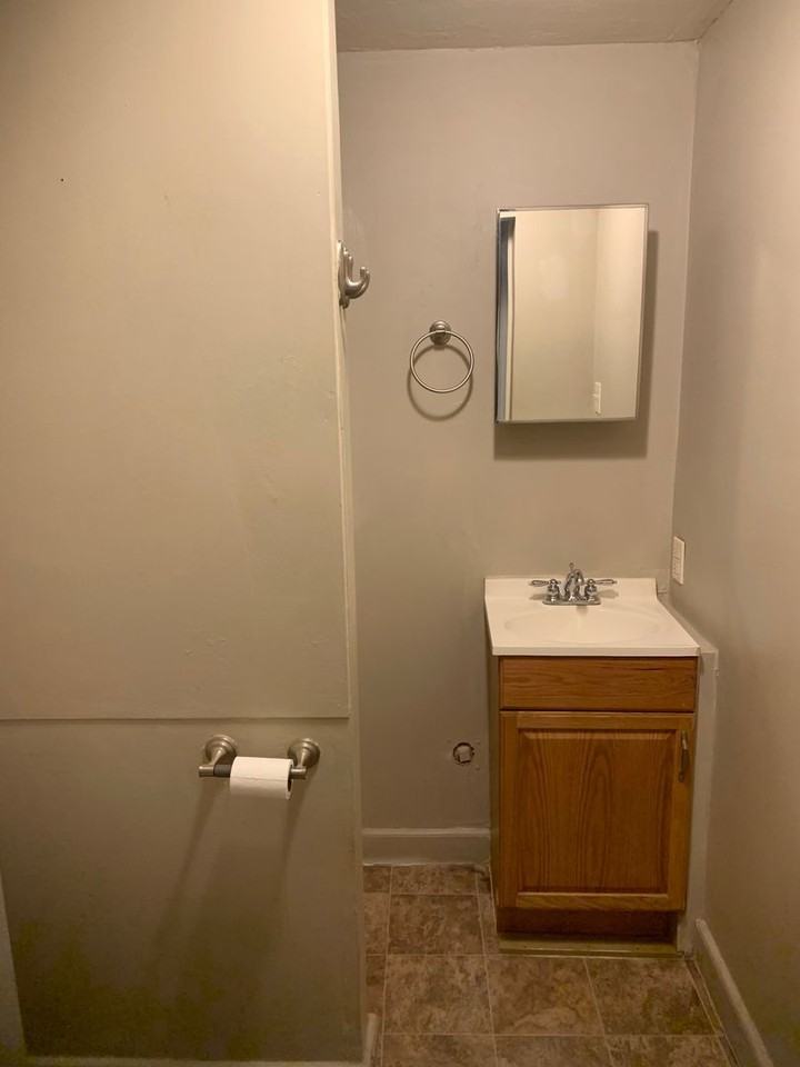 7 Crescent Street - Photo 3 of 3