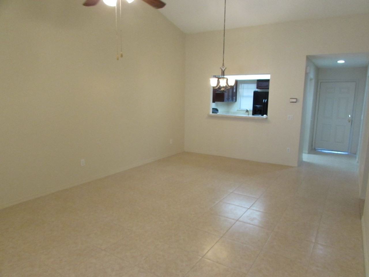 257 S Wilderness Pt - Photo 3 of 10