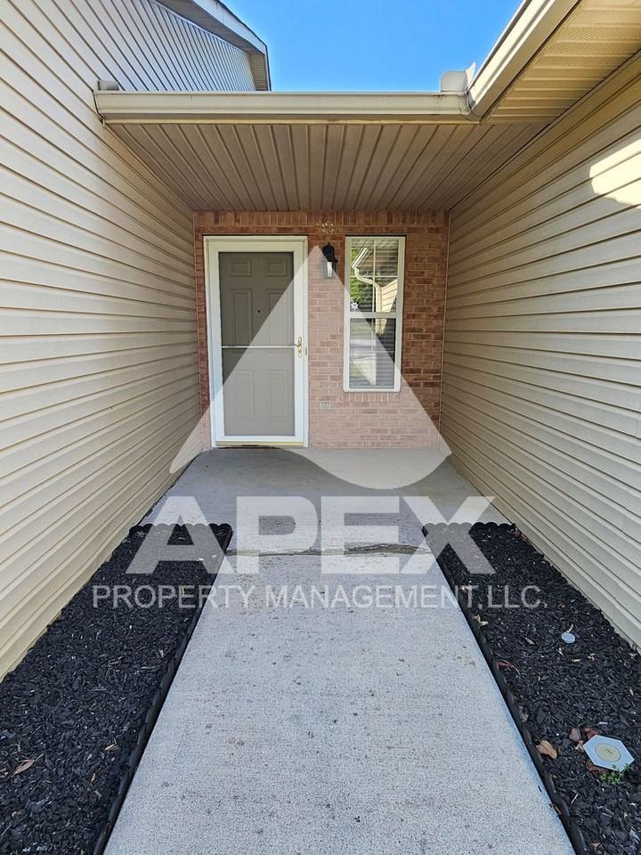 4530 Shamus Way - Photo 4 of 29