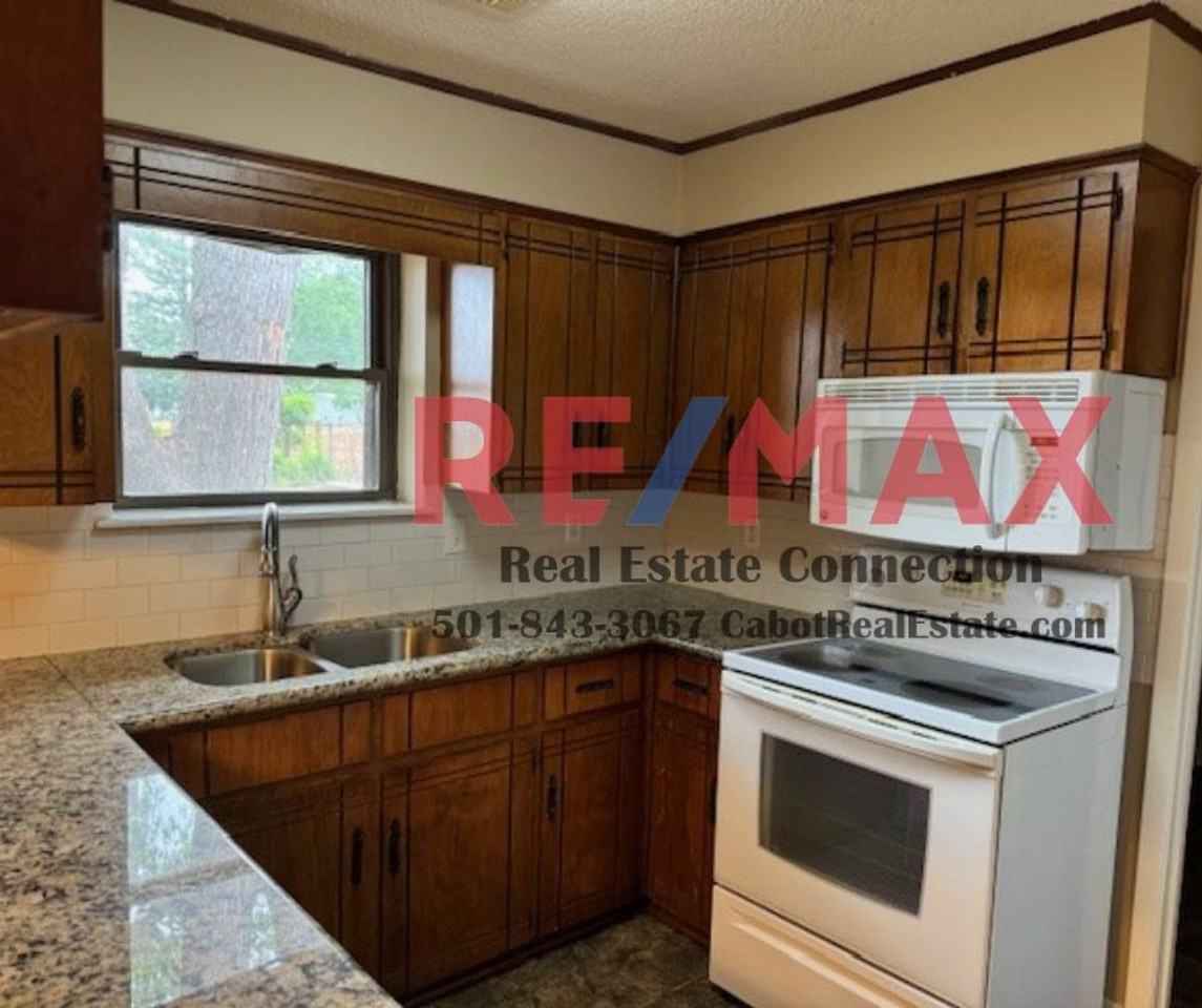 31 S 10th St - Photo 3 of 10