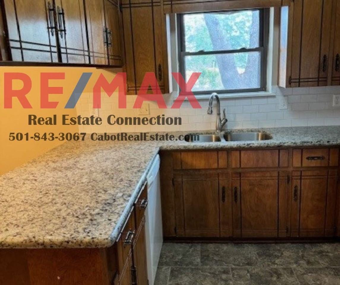 31 S 10th St - Photo 4 of 10