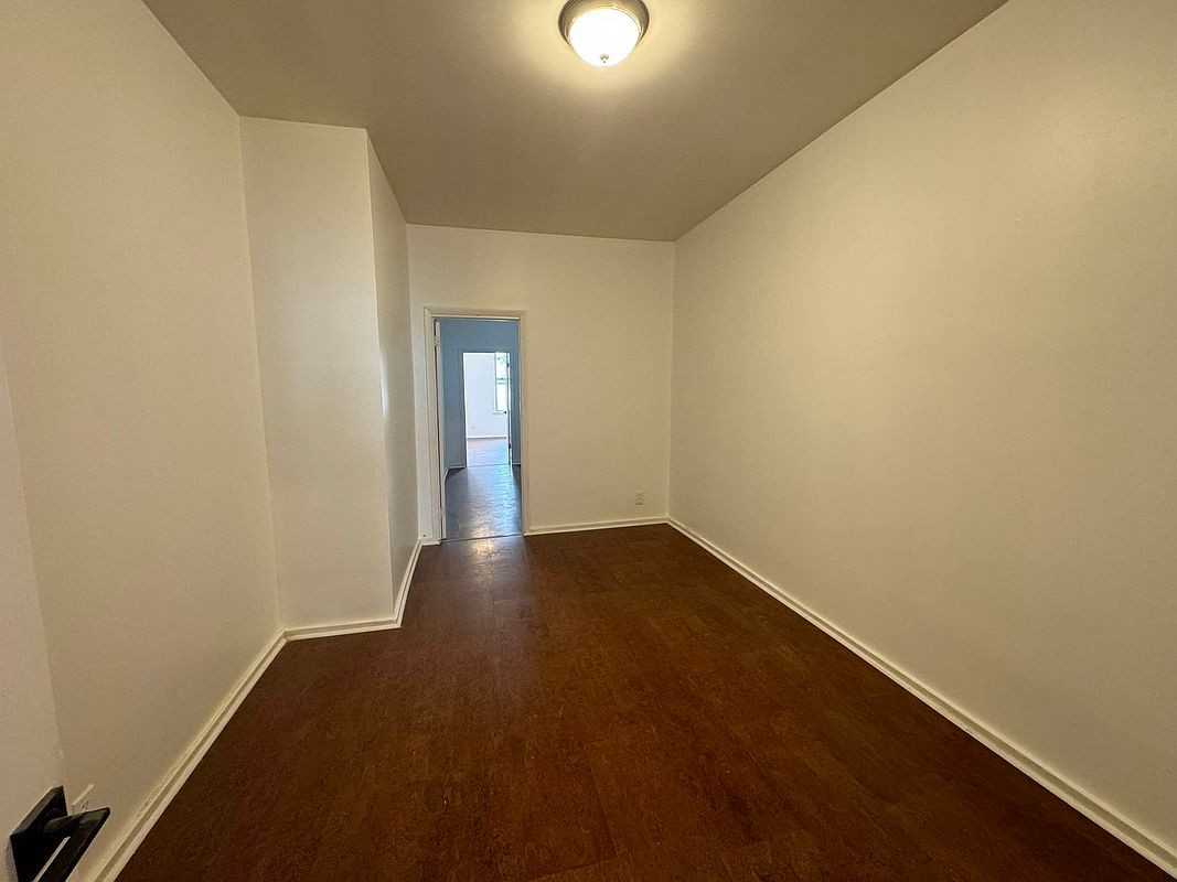 508 Grandview Avenue #2L - Photo 3 of 16