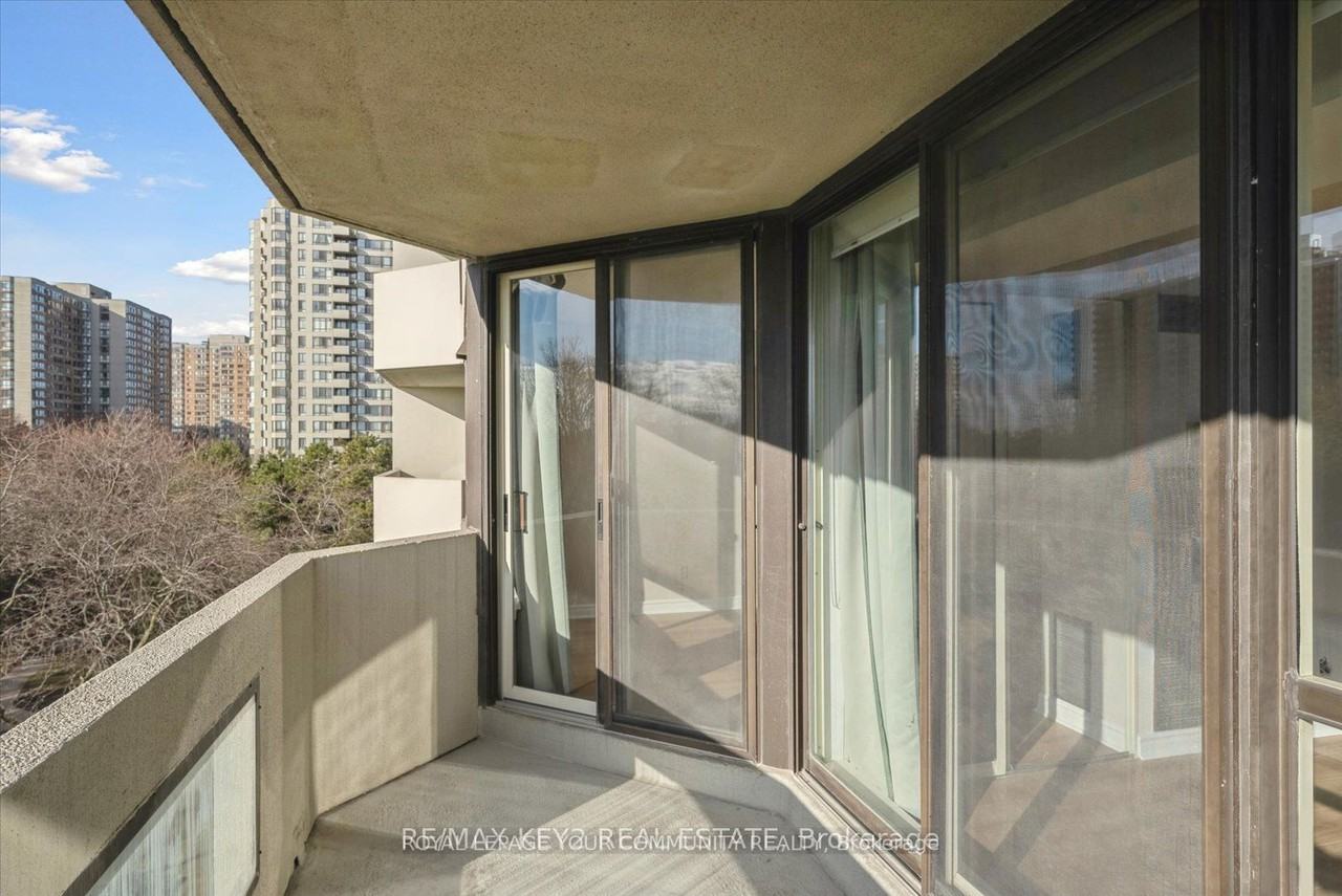 225 Bamburgh Circle #511 - Photo 3 of 6