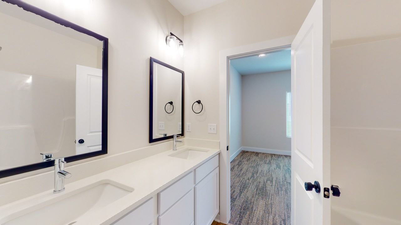 418 W Roger Ave #1 - Photo 2 of 21