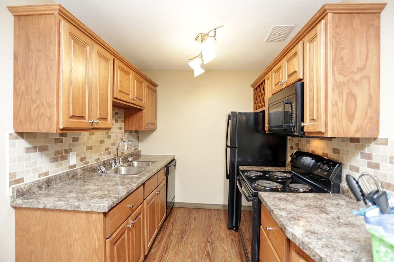Wyndsor Terrace - Photo 3 of 11